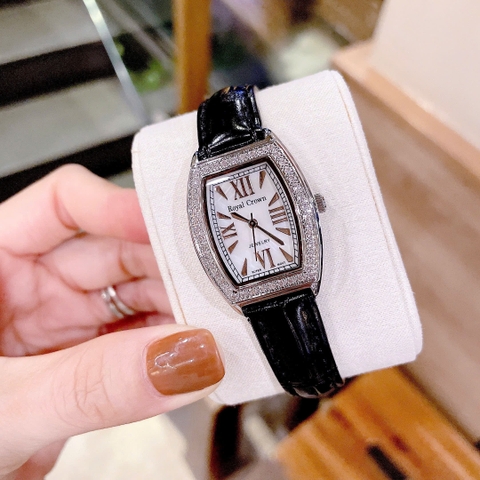 Royal Crown Mặt Oval |Nữ Giới |Đính Đá |Dây Da Đen |Máy Pin (Quartz) |Size 24x30mm