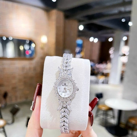 Royal Crown Mặt Oval |Nữ Giới |Silver |Lắc Tay Đính Pha Lê |Máy Pin (Quartz) |Size 26mm