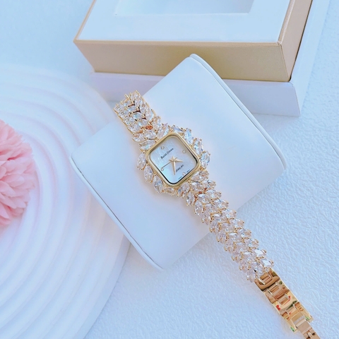 Royal Crown Xà Cừ |Nữ Giới |Mặt Vuông |Dây Kim Loại Đính Đá Vàng Gold |Máy Pin (Quartz) |Size 28mm