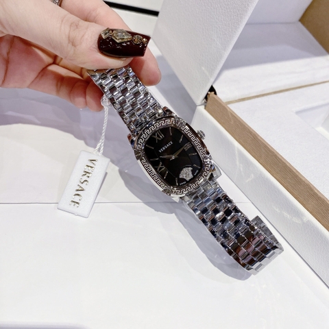 Versace Couture |Nữ Giới |Mặt Chữ Nhật Đen |Dây Kim Loại Silver |Máy Pin (Quartz) |Size 30x38mm