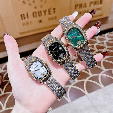 Versace Couture |Nữ Giới |Mặt Chữ Nhật Trắng |Dây Kim Loại Demi Vàng |Máy Pin (Quartz) |Size 30x38mm