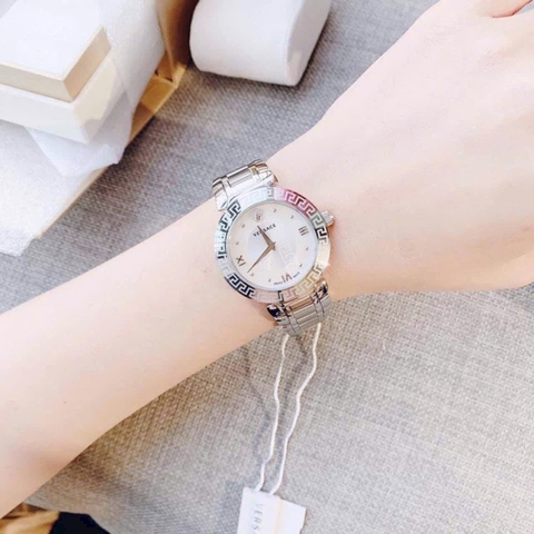 Versace Daphnis |Nữ Giới |Mặt Tròn Trắng |Dây Kim Loại Silver |Máy Pin (Quartz) |Size 35mm