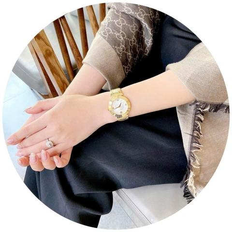 Versace Daphnis |Nữ Giới |Mặt Trắng |Dây Kim Loại Vàng Gold |Máy Pin (Quartz) |Size 35mm