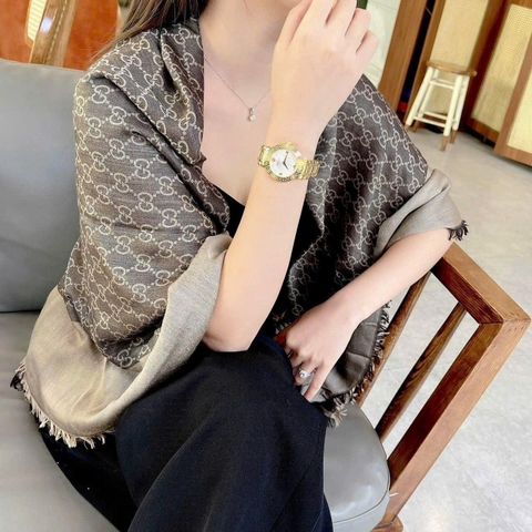 Versace Daphnis |Nữ Giới |Mặt Trắng |Dây Kim Loại Vàng Gold |Máy Pin (Quartz) |Size 35mm