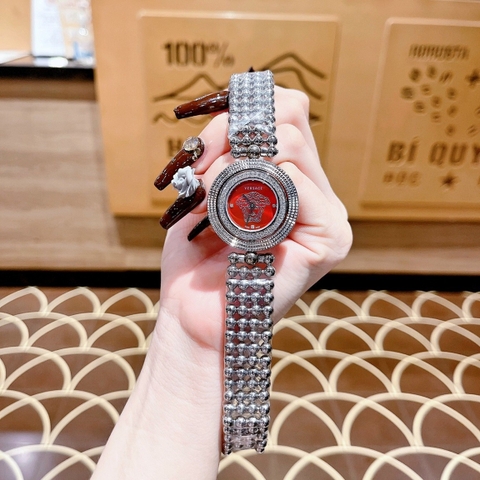 Versace Eon 2 Vòng Xoay |Nữ Giới |Mặt Tròn Đỏ |Dây Kim Loại Silver |Máy Pin (Quartz) |Size 33mm