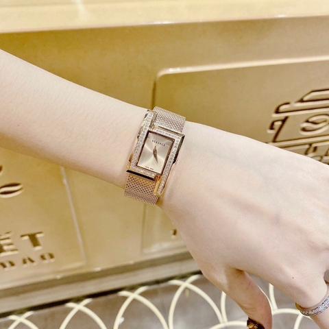 Versace Greca Icon |Nữ Giới |Mặt Chữ Nhật |Đính Đá |Dây Mesh Lưới Rose Gold |Máy Pin (Quartz) |Size 21x39mm