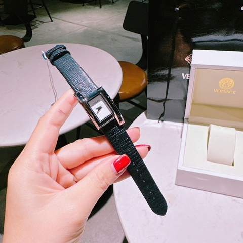 Versace Greca Icon |Nữ Giới |Mặt Chữ Nhật Trắng |Silver |Dây Da Đen |Máy Pin (Quartz) |Size 21x39mm