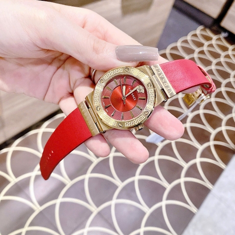 Versace Greca Logo |Nữ Giới |Mặt Tròn |Vàng Gold |Dây Da Đỏ |Máy Pin (Quartz) |Size 38mm