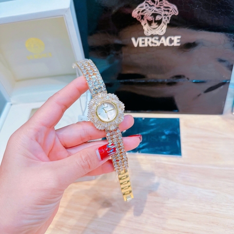 Versace Mặt Xà Cừ |Nữ Giới |Full Pha Lê |Dây Đính Đá Vàng Gold |Máy Pin (Quartz) |Size 32mm
