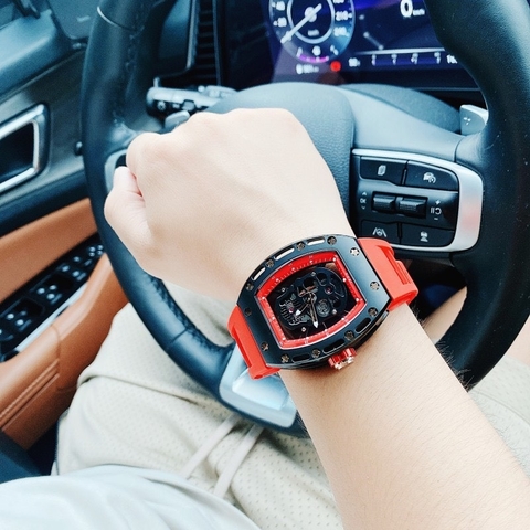 Xcer Lộ Máy |Nam Giới |Mặt Oval |Full Đen |Dây Silicone Đỏ |Máy Pin (Quartz) |Size 42mm
