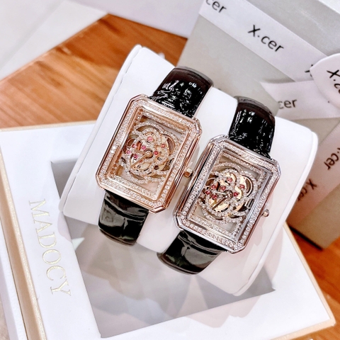 Xcer Mặt Chữ Nhật |Nữ Giới |Đính Đá Bông Hoa |Silver |Dây Da Đen |Máy Pin (Quartz) |Size 32mm