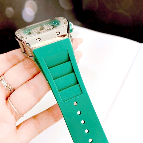 Xcer Đầu Lâu |Nam Giới |Mặt Oval |Trắng Silver |Dây Silicone Xanh Lá |Máy Pin (Quartz) |Size 42mm
