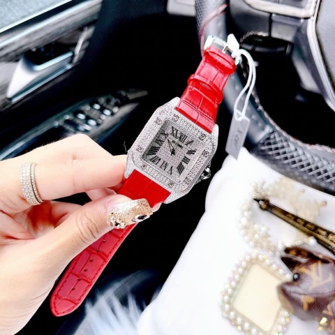 Xcer Mặt Vuông |Nữ Giới |Full Đá Swarovski |Silver |Dây Da Đỏ |Máy Pin (Quartz) |Size 36x36mm