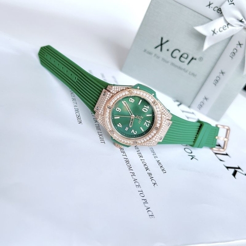 Xcer Tựa Hublot |Nữ Giới |Đính Đá Rose Gold |Dây Silicone Xanh Lá |Máy Pin (Quartz) |Size 36mm