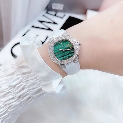 Xcer Tựa Patek Philippe |Nữ Giới |Mặt Xanh Lá |Dây Da Trắng |Máy Pin (Quartz) |Size 30mm
