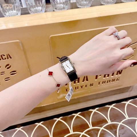 Coach Reese |Nữ Giới |Mặt Chữ Nhật |Vàng Gold |Dây Da Màu Đen |Máy Pin (Quartz) |Size 24x35mm