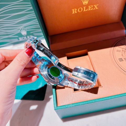 Rolex Niềng Khía |Cặp Đôi |Mặt Trắng |Dây Kim Loại Silver |Máy Pin (Máy Quartz) |Size 41x31mm