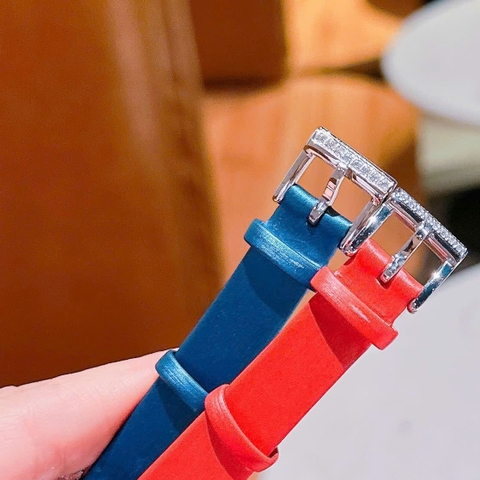 Chopard Heure Diamond |Nữ Giới |Silver |Dây Da Màu Đỏ |Máy Pin (Quartz) |Size 32mm