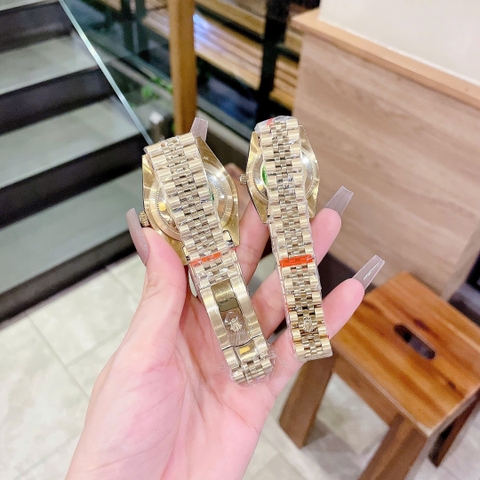 Rolex Date Just |Cặp Đôi |Mặt Trắng |Dây Kim Loại Vàng Gold |Máy Pin (Máy Quartz) |Size 41x31mm