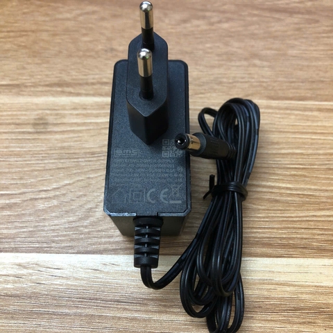 Chuyển nguồn Adapter AMC AD-D0021200100EU01 12V 1A 12.0W đầu cắm DC 5.5mm x 2.5mm dùng cho camera , moderm ,wifi