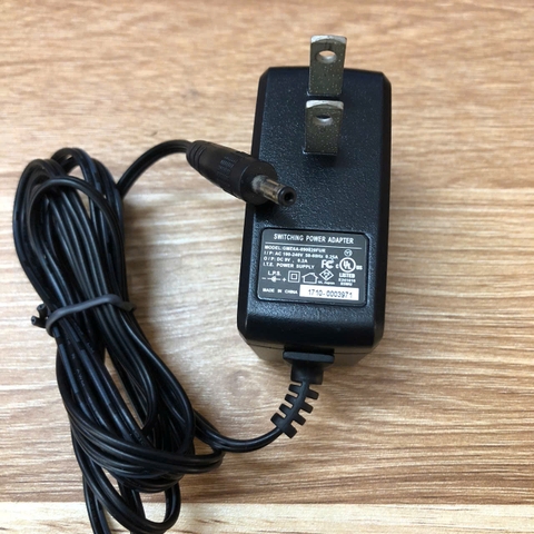 Chuyển nguồn Adapter GME6A-090020FUR 9V 0.2A dây nguồn DC 3.5x1.35mm dài 1.8M