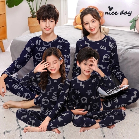 trang phục gia đình Vải Hoàng Kim
