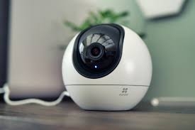 Camera Wifi quay quét 2K, tích hợp AI EZVIZ C6 4MP