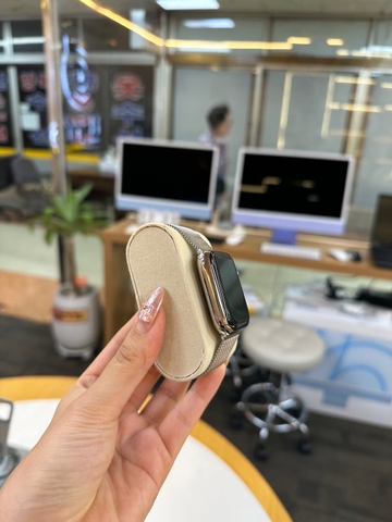 WATCH 4 44MM HERMES SILVER 95%