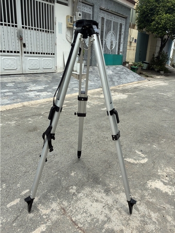 CHÂN MÁY TOÀN ĐẠC