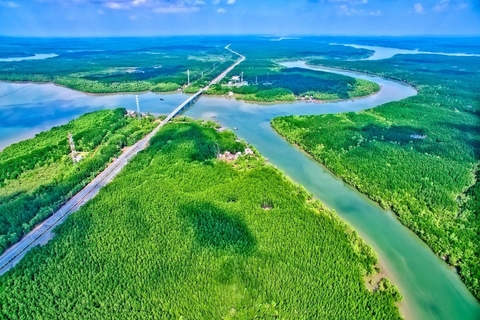 Lợi thế "ven biển, giữa rừng" giúp Cần Giờ hút du lịch thể thao