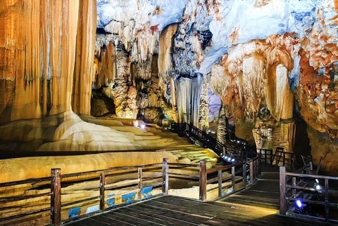 Hà Nội - Vinh - Biển Nhật Lệ - Quảng Trị - Hà Nội