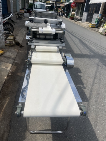 Máy Se Bột 3 Băng Tải