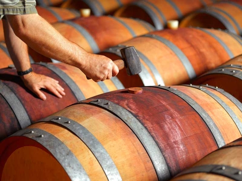 Ai sẽ là người mua rượu vang Fine Wine?