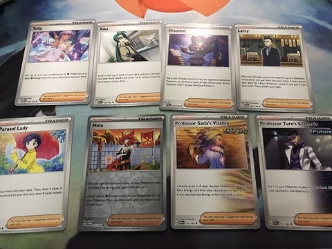 Thẻ Pokemon TCG chính hãng - Supporter (1 thẻ ngẫu nhiên, có thể Holo lấp lánh)