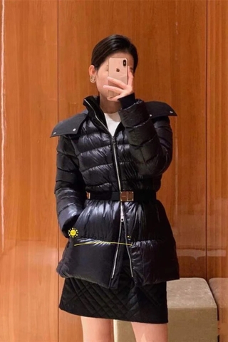 Áo khoác lông vũ BBR đen kèm Belt