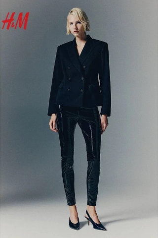 Blazer HM đen 6 khuy