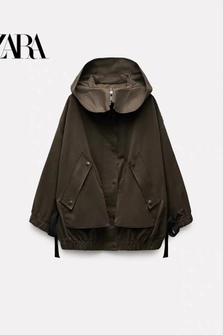 Parka Zara rêu dáng ngắn túi chéo