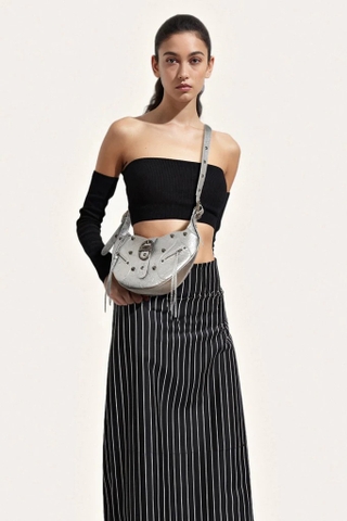 Túi JW PEI bán nguyệt đinh tán