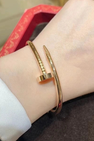 Vòng đinh CARTIER không đá