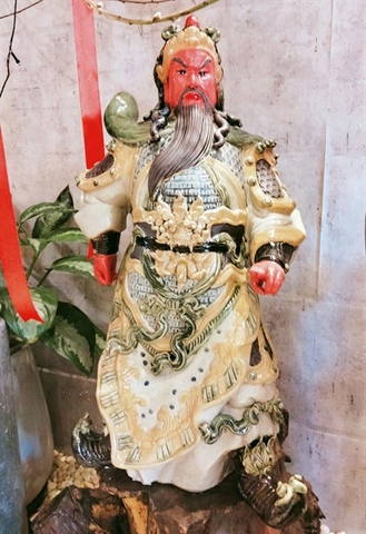 Tượng Hộ Pháp Già lam Thánh chúng gốm Bát Tràng 63cm