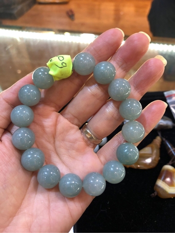 Vòng Tay Phỉ Thúy 16v 13ly - Nếp Băng Chủng