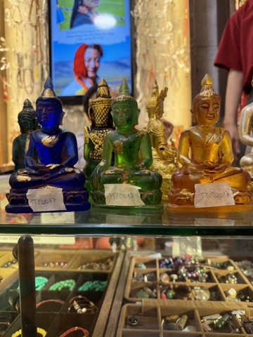 ĐỨC PHẬT BỔN SƯ NGỌC NAGA XANH LÁ 17CM