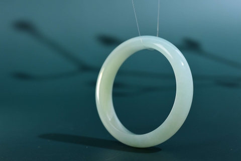 Vòng Tay Phỉ Thúy Băng Táo Lục Myanmar Type A - Chủng Băng Mướt Mịn