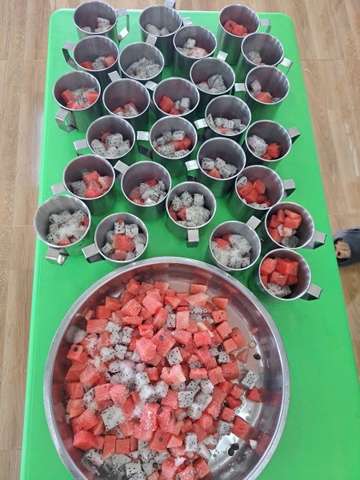 🌟 Trải nghiệm ngọt ngào tại lớp học! 🍓🍊 