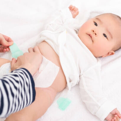 Quy trình vệ sinh cho bé trong 3 tháng đầu đơn giản