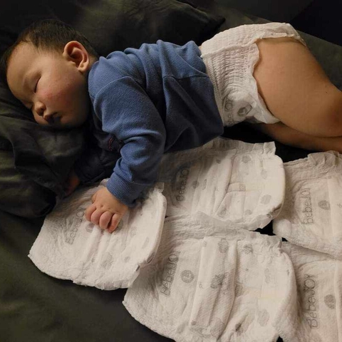 Có nên sử dụng bỉm đêm cho bé không? Hướng dẫn mẹ chọn bỉm đêm an toàn cho bé