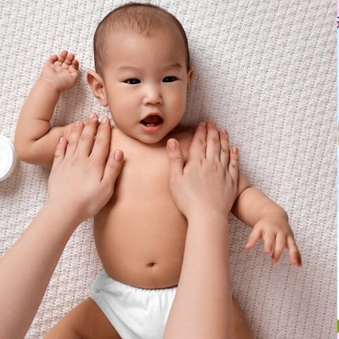 Bỏ túi quy trình chăm sóc da an toàn cho bé