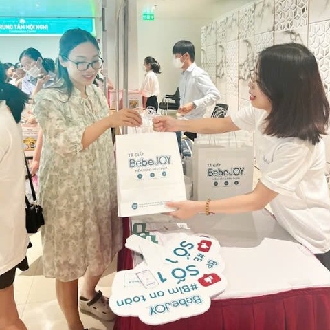 Bảo vệ làn da bé từ việc chọn bỉm cho da nhạy cảm