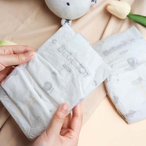 Mẹo dùng bỉm chống hăm đúng cách để bảo vệ làn da của bé