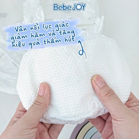 Lý do mẹ nên quan tâm đến bề mặt của bỉm bé đang dùng? Thiết kế vân nổi liệu có hiệu quả hơn bề mặt phẳng?